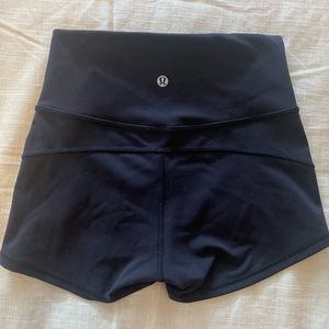 Lululemon black In Movement Short *everlux 2.5” size 4